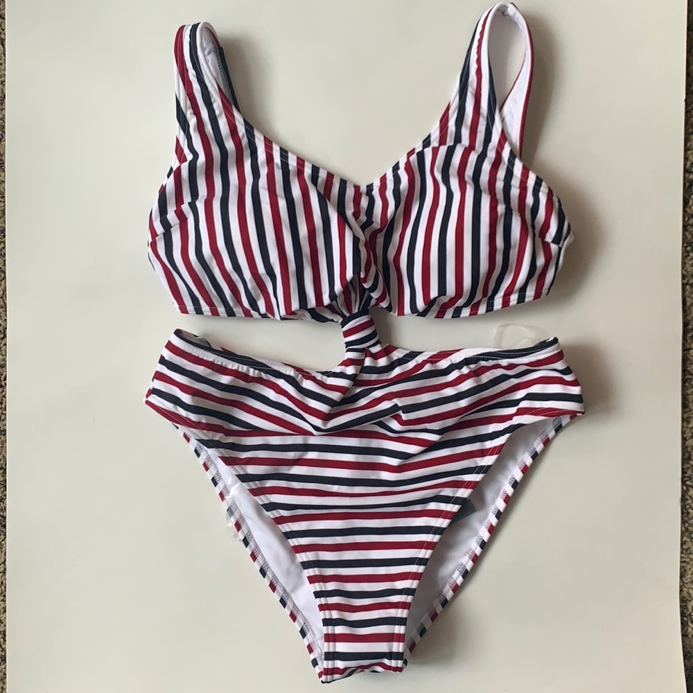 NWT Abercrombie Swimsuit size Medium